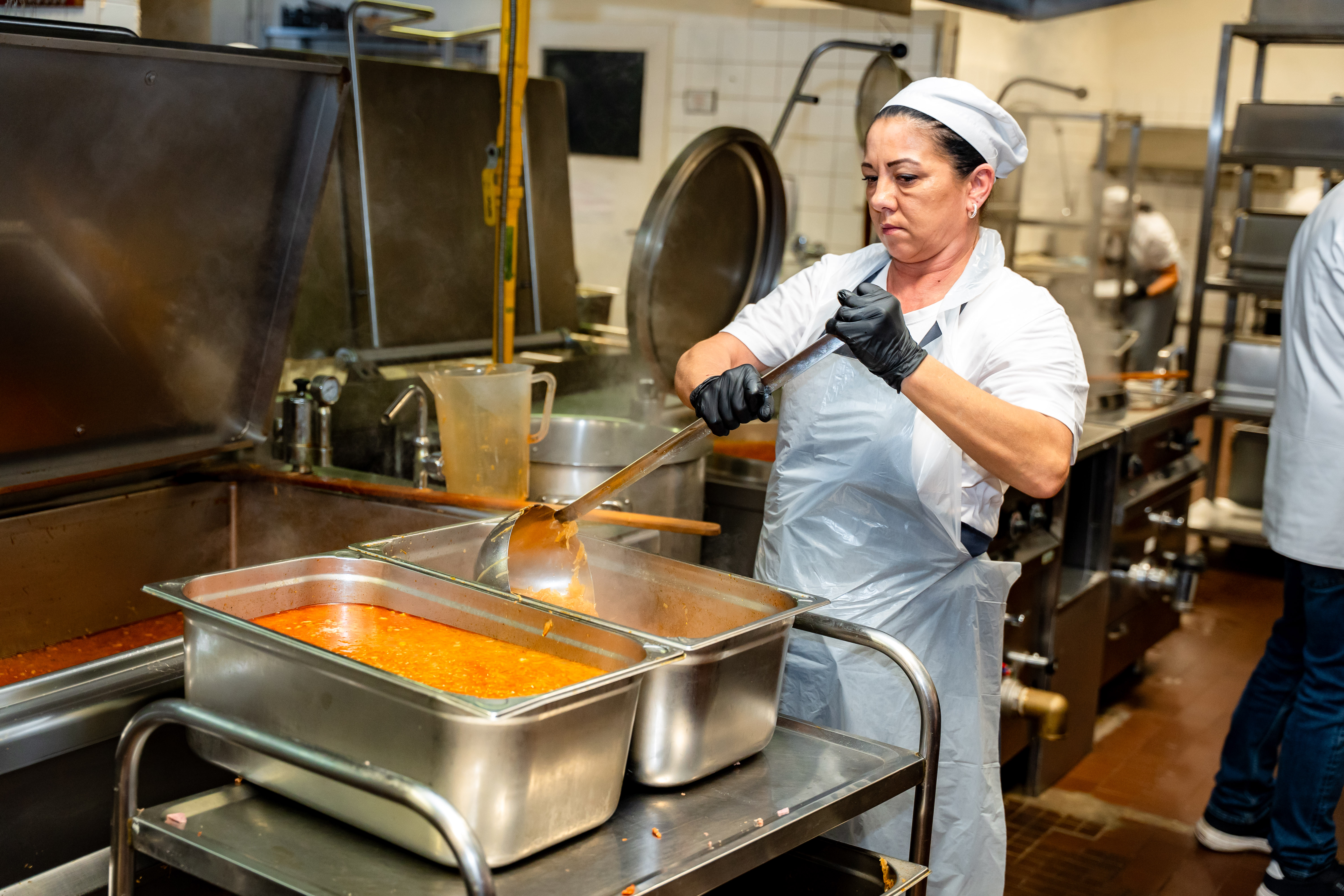 Tradicne charitativne podujatie Vianocne varenie pre seniorov-25